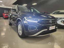 Nuova 2025 VW T-Roc Life SUV | 24.900 € (Super prezzo)