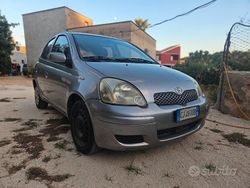 Usata 2003 Toyota Yaris Due volumi | 2800 € (Molto cara)
