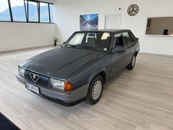Blu Usata 1991 Alfa Romeo 75 Tre volumi | 4900 €