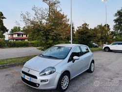 Argento Usata 2015 Fiat Punto Young Due volumi | 4490 € (Buon prezzo)