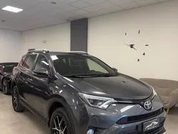 Grigio Usata 2016 Toyota RAV4 Lounge SUV | 14.900 € (Buon prezzo)