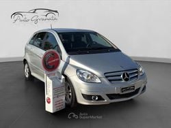 Argento Usata 2011 Mercedes B180 Executive Monovolume | 4990 € (Buon prezzo)