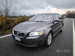 Grigio Usata 2012 Volvo V50 Station wagon | 3800 € (Buon prezzo)