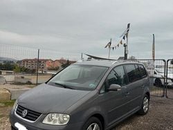 Grigio Usata 2006 VW Touran Highline Monovolume | 3990 € (Molto cara)