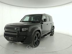 Nero Usata 2024 Land Rover Defender SE Dynamic Pick-up | 58.500 €