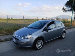 Grigio Usata 2010 Fiat Grande Punto Dynamic Due volumi | 3500 € (Buon prezzo)