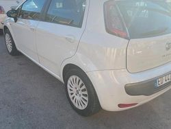Bianco Usata 2010 Fiat Punto Due volumi | 2950 € (Buon prezzo)