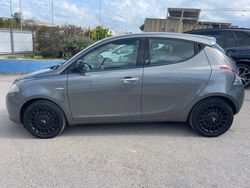 Grigio scuro Usata 2012 Lancia Ypsilon Due volumi | 6700 € (Molto cara)