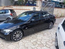 Nero Usata 2007 BMW 320 Tre volumi | 6799 €