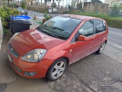 Usata 2008 Ford Fiesta Due volumi | 1500 € (Buon prezzo)