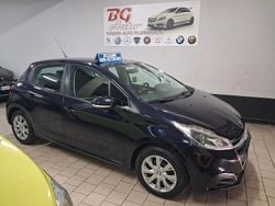Blu Usata 2015 Peugeot 208 Due volumi | 4999 € (Buon prezzo)