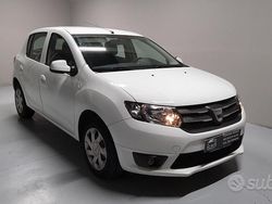 Bianco Usata 2014 Dacia Sandero Ambiance Tre volumi | 6300 € (Cara)
