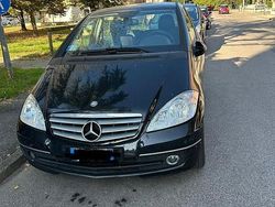 Nero Usata 2009 Mercedes A150 Avantgarde Tre volumi | 6000 € (Molto cara)