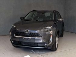 Grigio Nuova 2025 Toyota Yaris Cross Active SUV | 24.900 € (Buon prezzo)