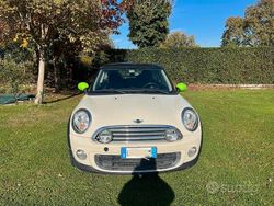 Bianco Usata 2012 Mini ONE Due volumi | 7500 €