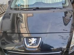 Nero Usata 2010 Peugeot 5008 Monovolume | 3500 € (Super prezzo)