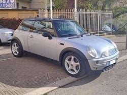 Argento Usata 2003 Mini Cooper Due volumi | 2950 € (Buon prezzo)