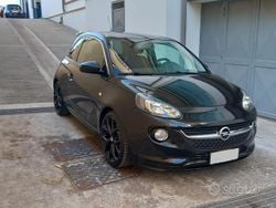 Nero Usata 2017 Opel Adam S Due volumi | 12.900 € (Molto cara)
