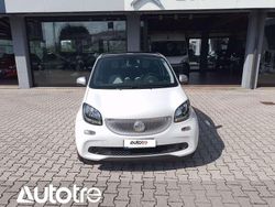 Bianco Usata 2015 Smart ForFour Passion Due volumi | 7600 € (Ottimo prezzo)