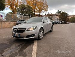 Grigio Usata 2016 Opel Insignia Tre volumi | 8500 € (Buon prezzo)