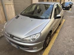 Usata 2008 Peugeot 206 Tre volumi | 2500 € (Buon prezzo)