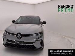 Grigio Usata 2023 Renault Megane E-Tech Techno Tre volumi | 25.900 € (Buon prezzo)