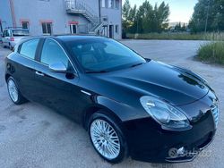 Usata 2014 Alfa Romeo Giulietta Exclusive Tre volumi | 7000 € (Buon prezzo)
