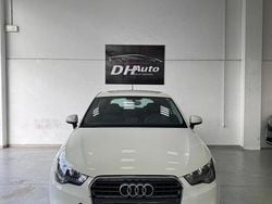 Bianco Usata 2012 Audi A1 Attraction Tre volumi | 5900 € (Super prezzo)
