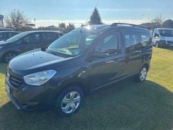 Grigio Usata 2015 Dacia Dokker Monovolume | 8300 € (Buon prezzo)
