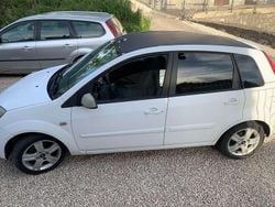 Bianco Usata 2008 Ford Fiesta Ghia Due volumi | 1300 € (Ottimo prezzo)