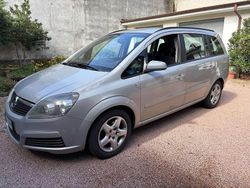 Beige Usata 2007 Opel Zafira Enjoy Monovolume | 4000 € (Buon prezzo)