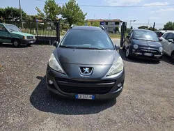 Usata 2010 Peugeot 207 Tre volumi | 2400 € (Buon prezzo)