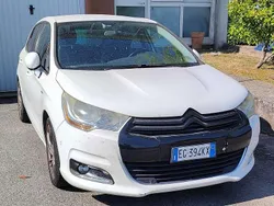 Bianco Usata 2011 Citroën C4 Exclusive Tre volumi | 3000 € (Buon prezzo)