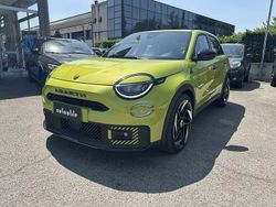 Verde Nuova 2025 Abarth 600e Turismo SUV | 41.900 € (Molto cara)