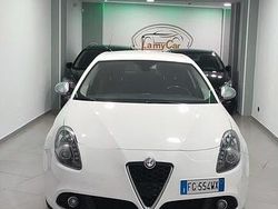 Bianco Usata 2017 Alfa Romeo Giulietta Super Due volumi | 9500 € (Buon prezzo)