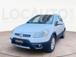 Bianco Usata 2011 Fiat Sedici Emotion SUV | 3990 € (Buon prezzo)