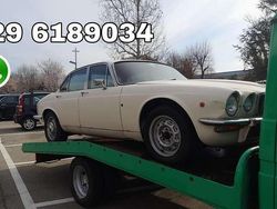 Beige Usata 1974 Jaguar XJ6 Tre volumi | 2000 €