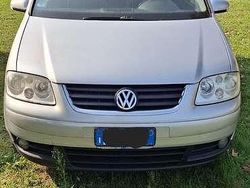 Usata 2004 VW Touran Trendline Monovolume | 2500 € (Buon prezzo)