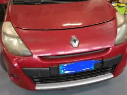 Usata 2009 Renault Clio II Tre volumi | 2300 €