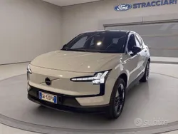 Bianco metallizzato Usata 2024 Volvo EX30 Plus SUV | 34.900 € (Cara)