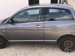 Grigio Usata 2007 Lancia Ypsilon Due volumi | 1500 € (Ottimo prezzo)