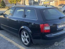 Nero Usata 2003 Audi A4 Tre volumi | 3800 € (Molto cara)