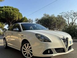 Usata 2012 Alfa Romeo Giulietta Exclusive Due volumi | 8300 € (Cara)