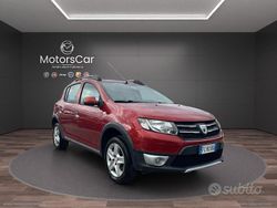 Rosso Usata 2016 Dacia Sandero Due volumi | 8000 € (Buon prezzo)