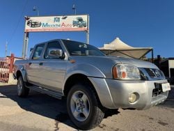 Grigio Usata 2005 Nissan Navara Pick-up | 10.900 € (Buon prezzo)