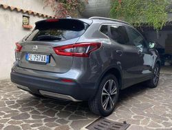 Grigio Usata 2017 Nissan Qashqai N-Connecta SUV | 13.400 € (Buon prezzo)
