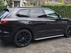 Nero Usata 2019 VW Touareg Advance SUV | 40.900 € (Buon prezzo)