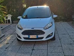 Usata 2016 Ford Fiesta Due volumi | 5500 € (Buon prezzo)