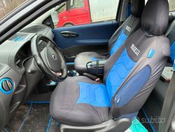 Grigio Usata 2003 Fiat Punto Tre volumi | 1500 €