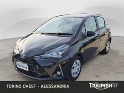 Nero Usata 2019 Toyota Yaris Hybrid Active Tre volumi | 14.890 € (Buon prezzo)